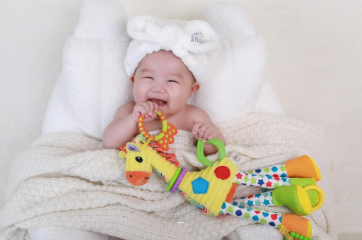 靖江6岁宝宝掉头发正常吗